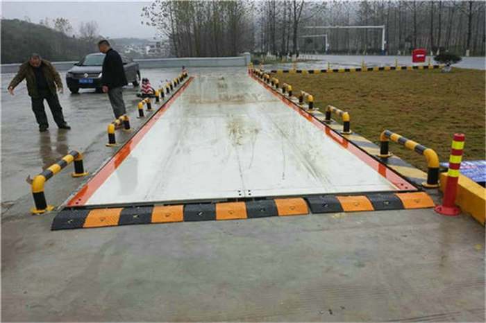 100噸電子地磅發(fā)生故障時(shí)不得隨意拆卸元器件