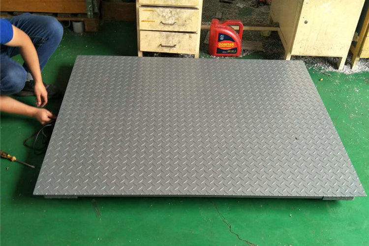 電子地磅選用無線遙控使用安全要謹(jǐn)記